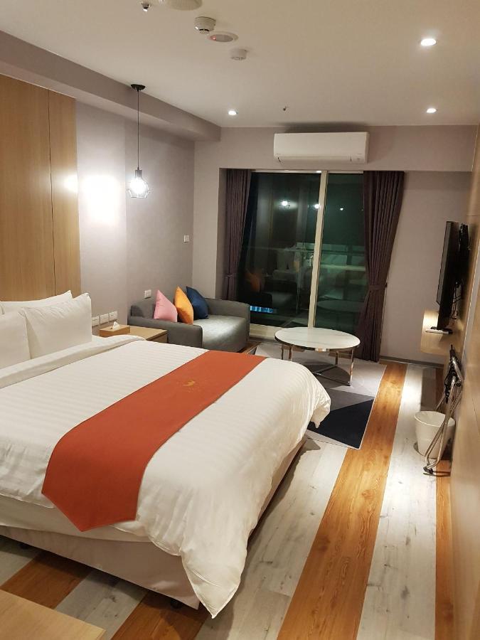 Bentley Hotel Zhongli Extérieur photo